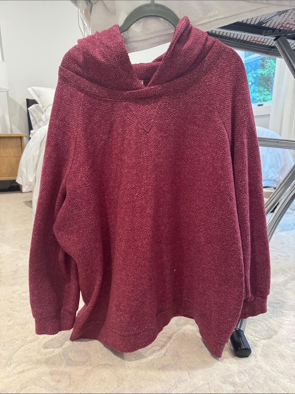 Emerald Hooded Pullover Sweater - Burgundy
